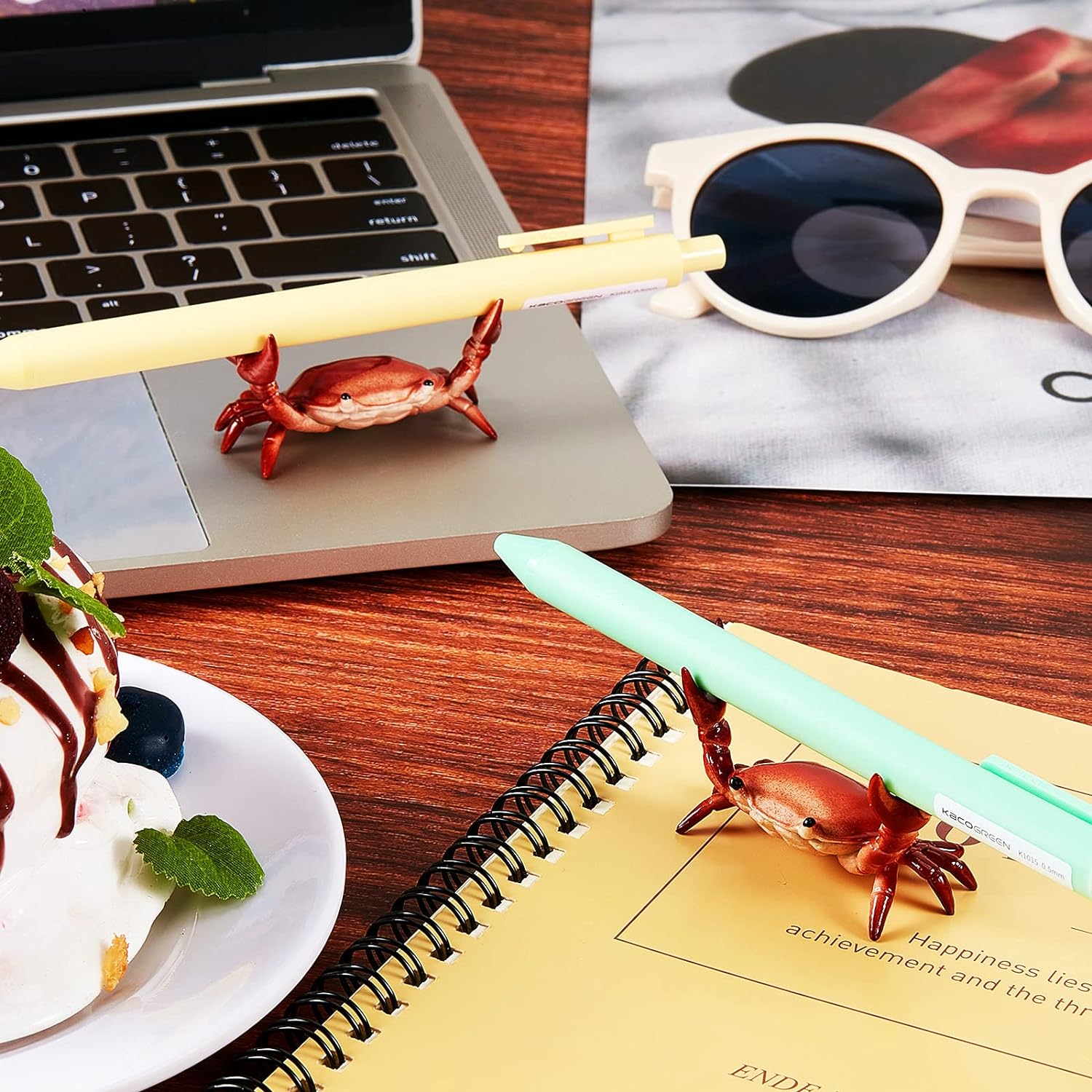 2Pcs Creative Cute Weightlifting Crab Pen Holder